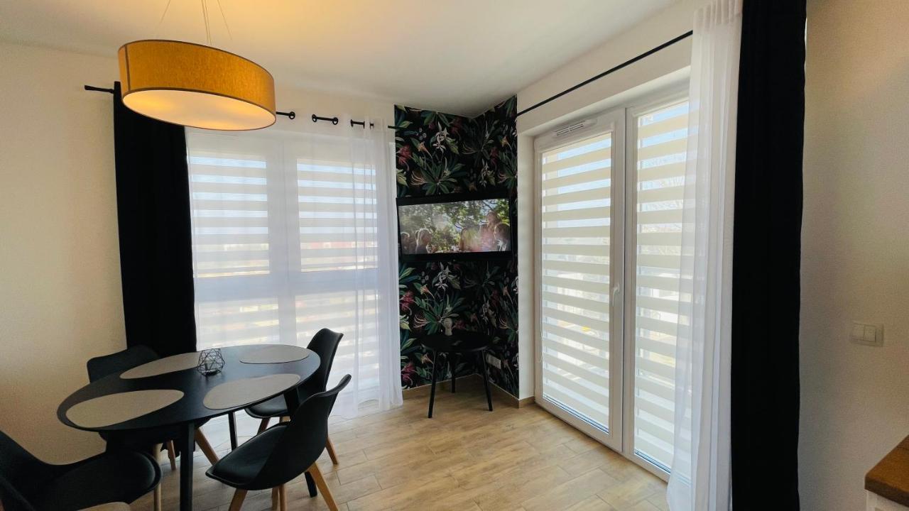 Apartamenty Na Wiejskiej Ustronie Morskie Exterior foto